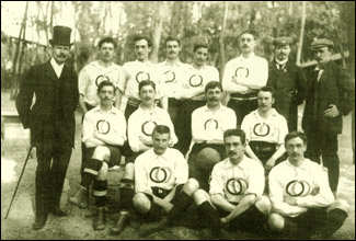 L'équipe de France de football de 1900, médaille d'argent aux Jeux Olympiques CC Wikipedia